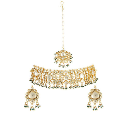 Auraa Trends Kundan Bridal Choker Necklace Set with Mangtika