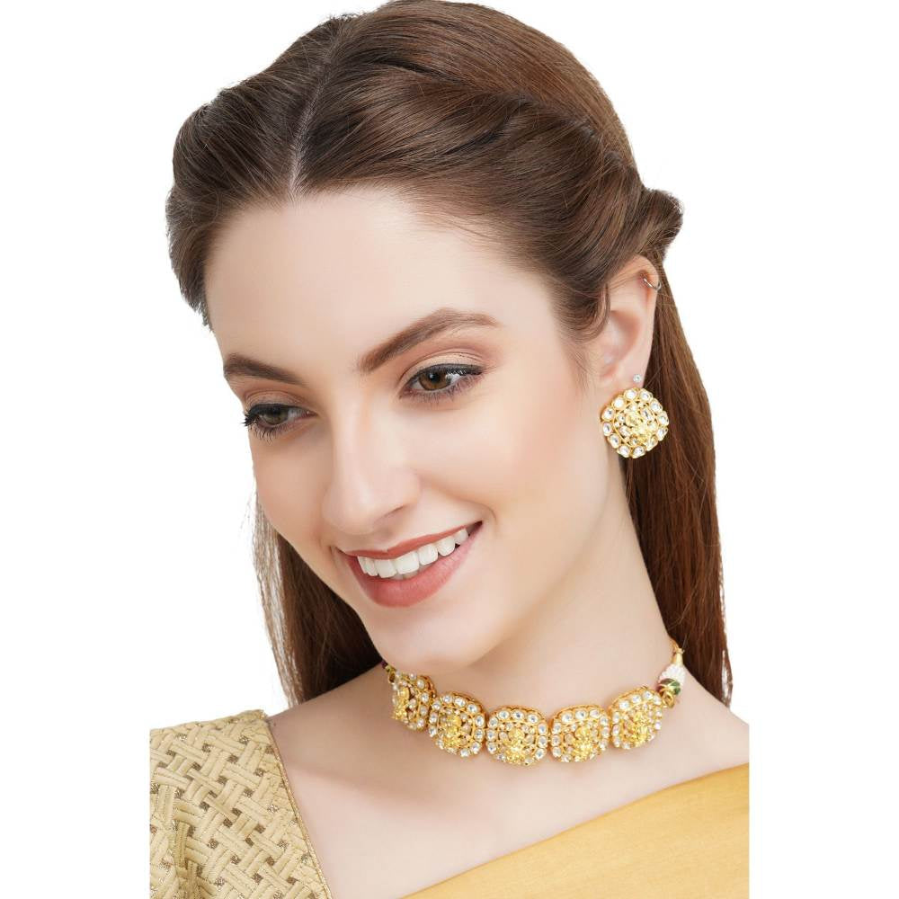 Auraa Trends Kundan Choker Ganesh Figure Necklace Set