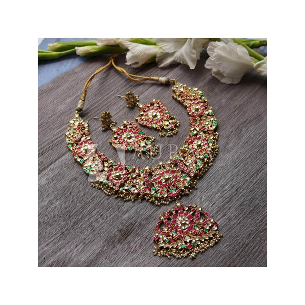 Auraa Trends 22Kt Gold Plated Kundan Traditional Pink and Green Necklace Set