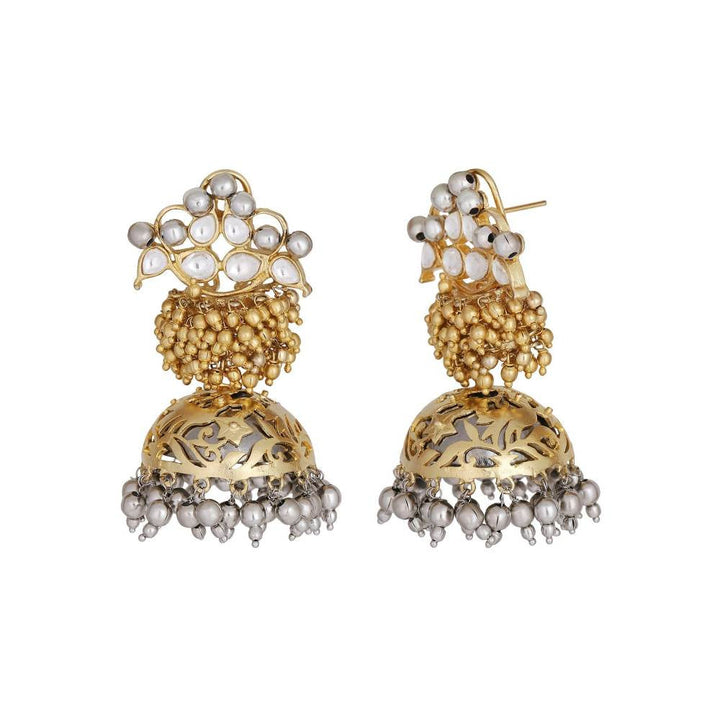 Auraa Trends 22KT Gold Plated Kundan Gorgeous Silver Earrings