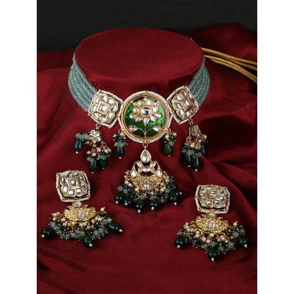 Auraa Trends 22KT Gold Plated Kundan Traditional Green Necklace Set For Women