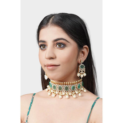 Auraa Trends Women & Girls 22KT Gold Plated Kundan Classic Blue Necklace Set