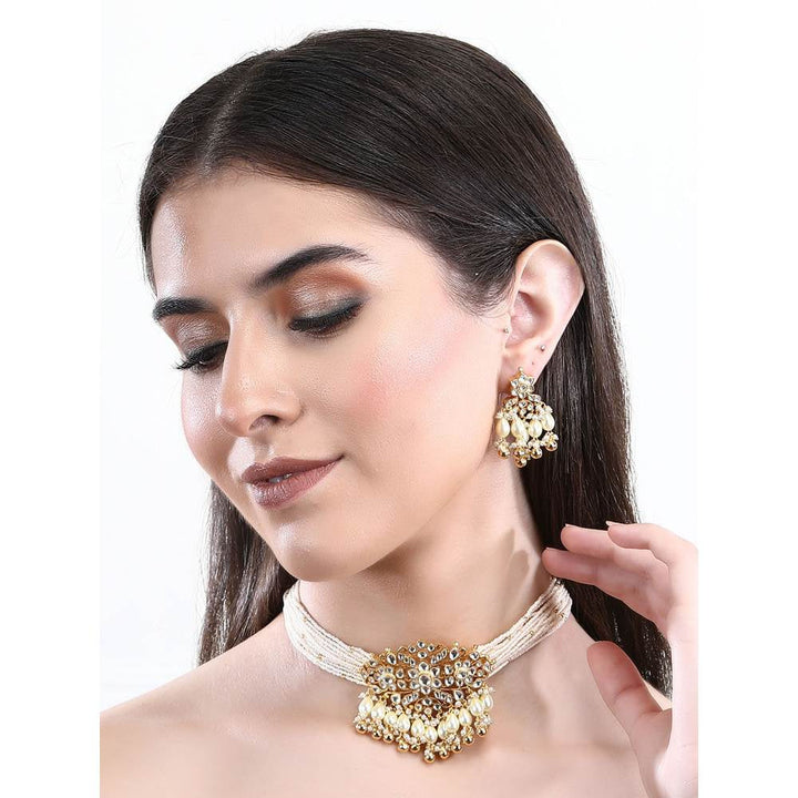 Auraa Trends 22Kt Gold Plated Kundan Classic Gold Choker Necklace Set for Women and Girls