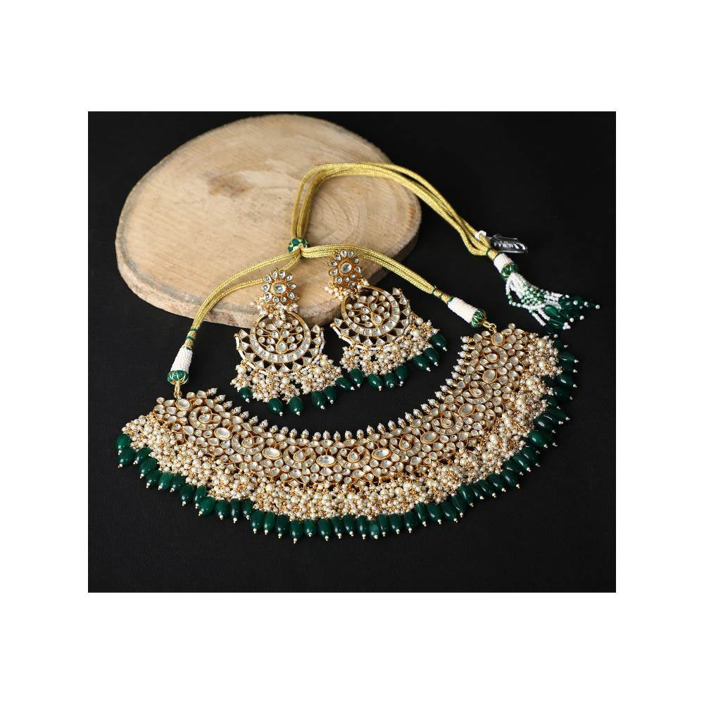 Auraa Trends 22Kt Gold Plated Kundan Classic Green Necklace Set for Women and Girls