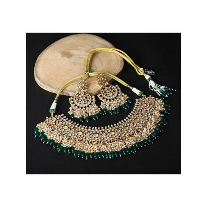 Auraa Trends 22Kt Gold Plated Kundan Classic Green Necklace Set for Women and Girls