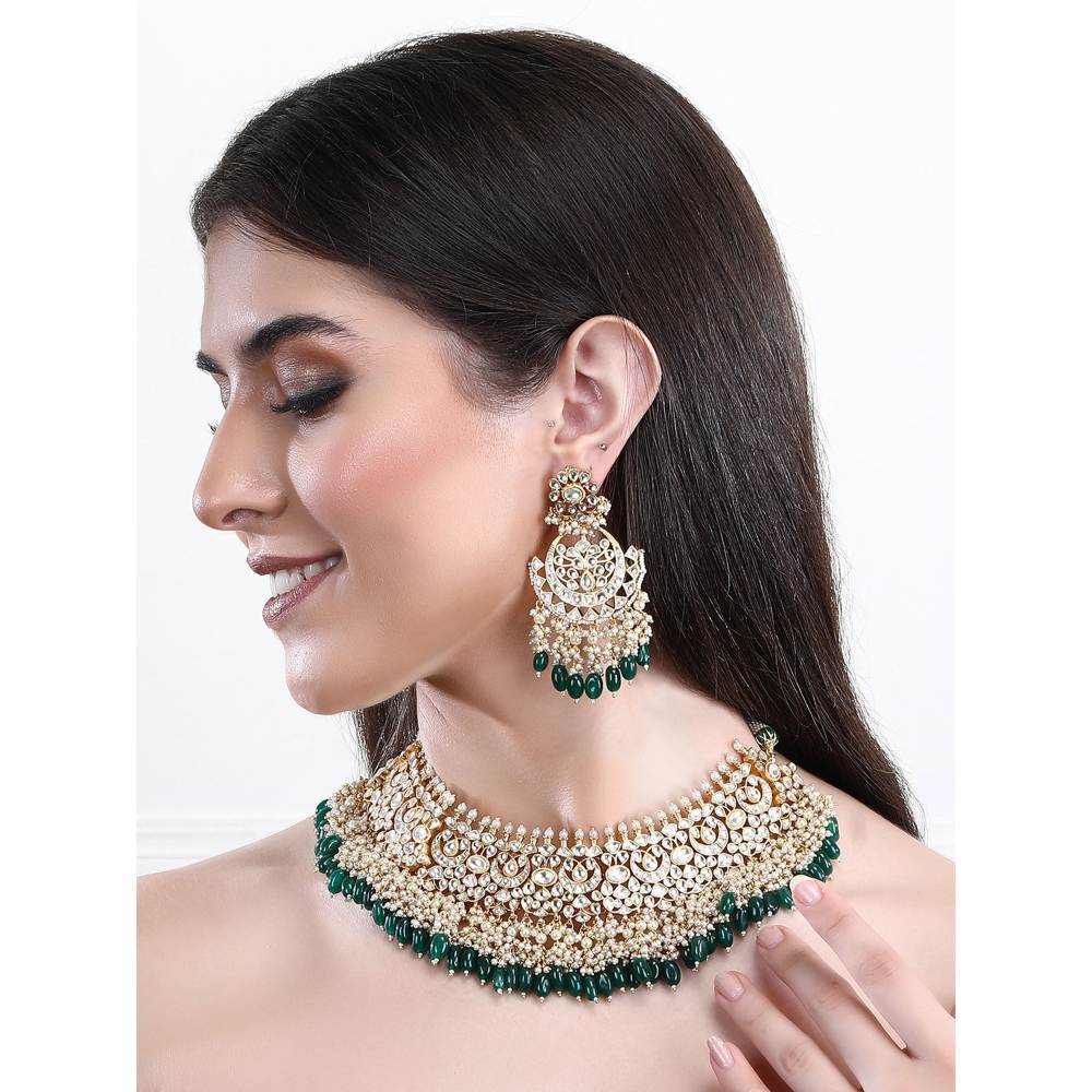 Auraa Trends 22Kt Gold Plated Kundan Classic Green Necklace Set for Women and Girls