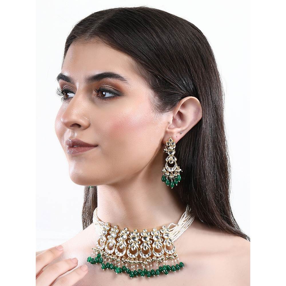 Auraa Trends 22Kt Gold Plated Kundan Classic Green Choker Necklace Set for Women and Girls