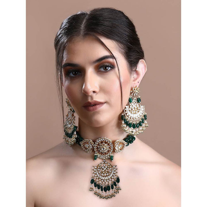 Auraa Trends 22Kt Gold Plated Kundan Classic Green Choker Necklace Set for Women and Girls