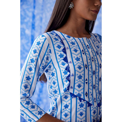 Baise Gaba White Vaayu Straight Suit (Set of 3)