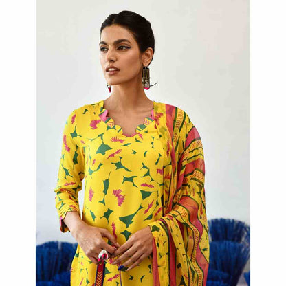 Baise Gaba Piitah Yellow Kurta (Set of 3)