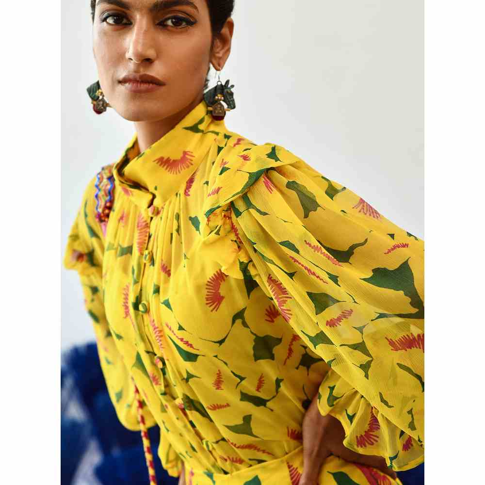 Baise Gaba Yellow Printed Feminine Collar Atrangi Shirt with Slip (Set of 2)