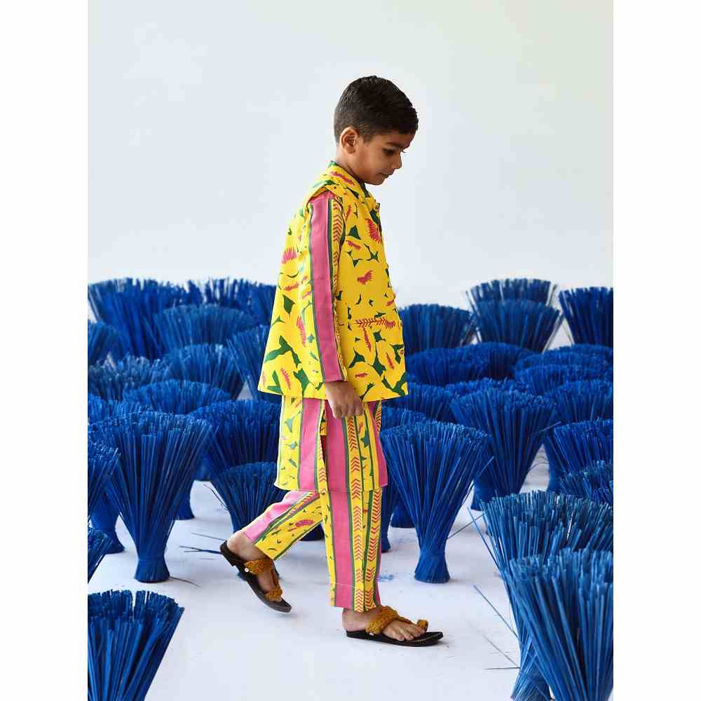 Baise Gaba Kasht Bandi Kurta (Set of 3)