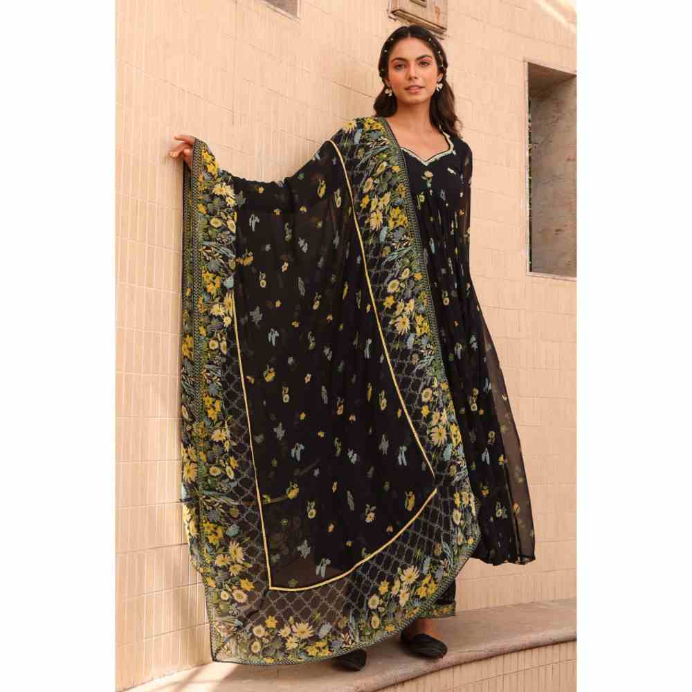 Baise Gaba Mulan Dupatta - Black