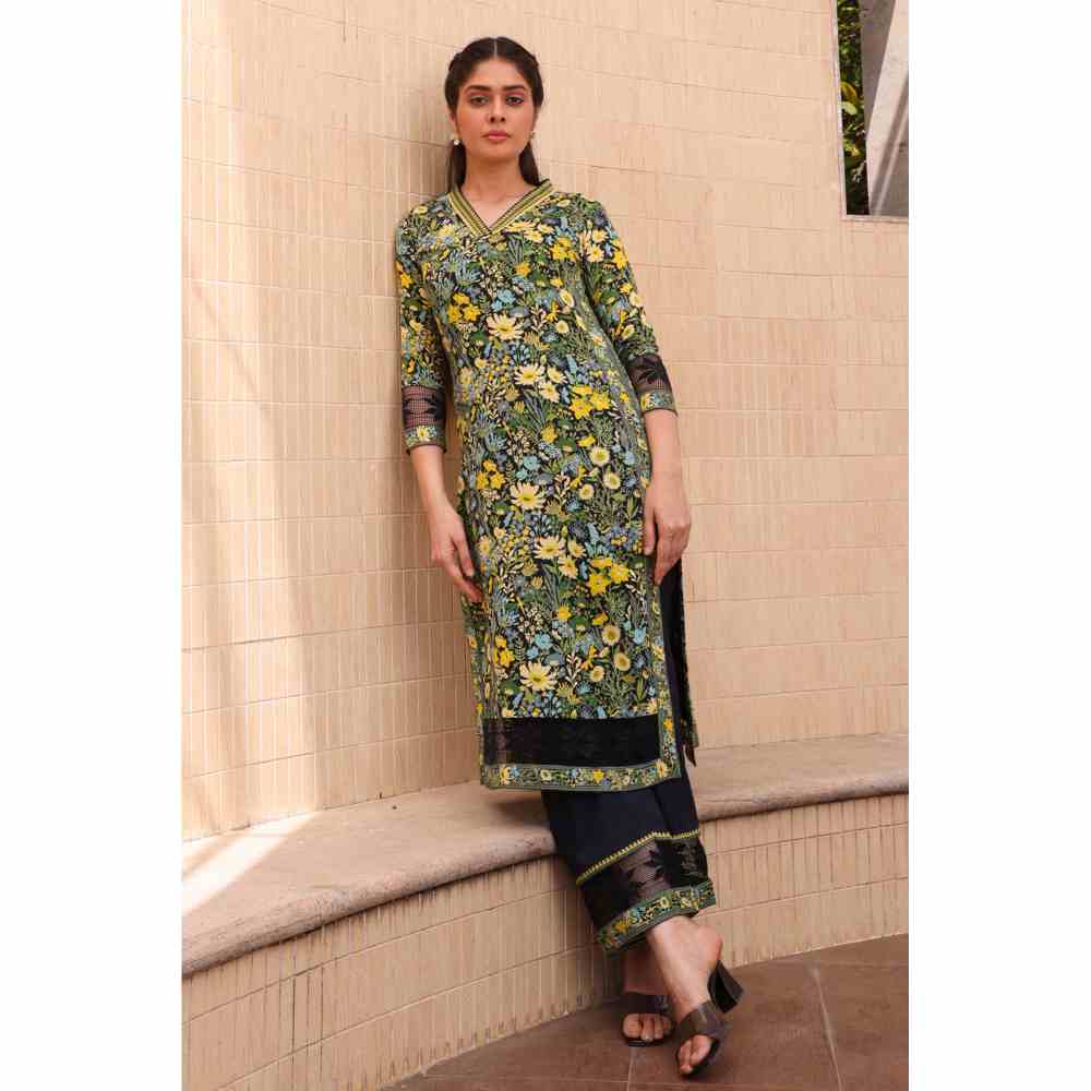 Baise Gaba Mia Straight Kurta - Black (Set of 3)