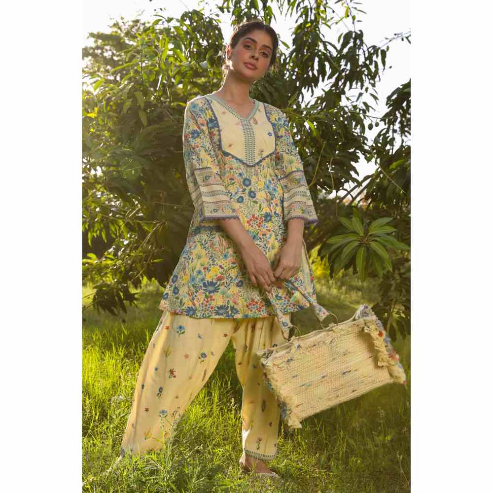 Baise Gaba Tulie A-Line Kurta - Yellow (Set of 2)