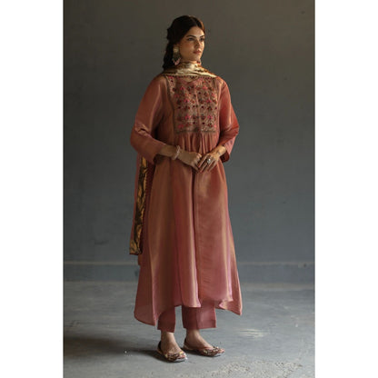 Begum Pret Sitara Kurta - Peach (Set of 3)