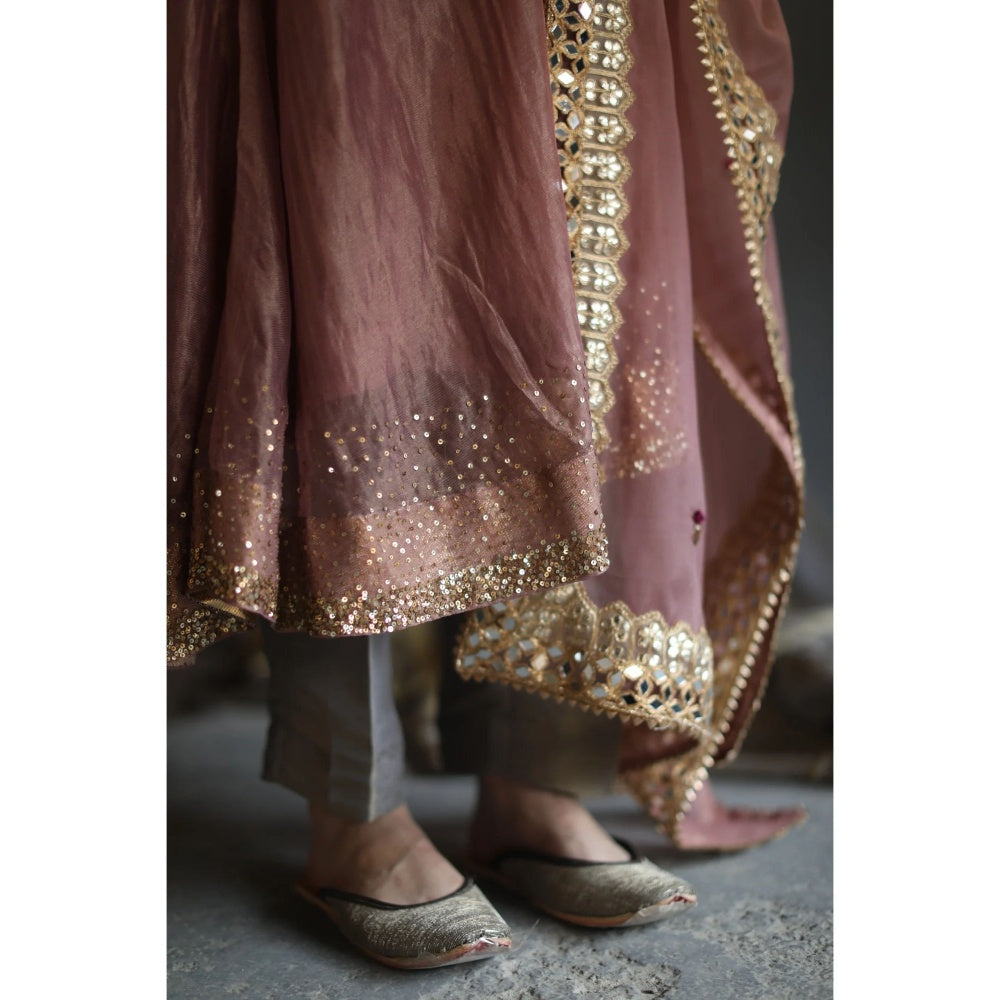 Begum Pret Gulal Kurta - Blush Peach (Set of 4)