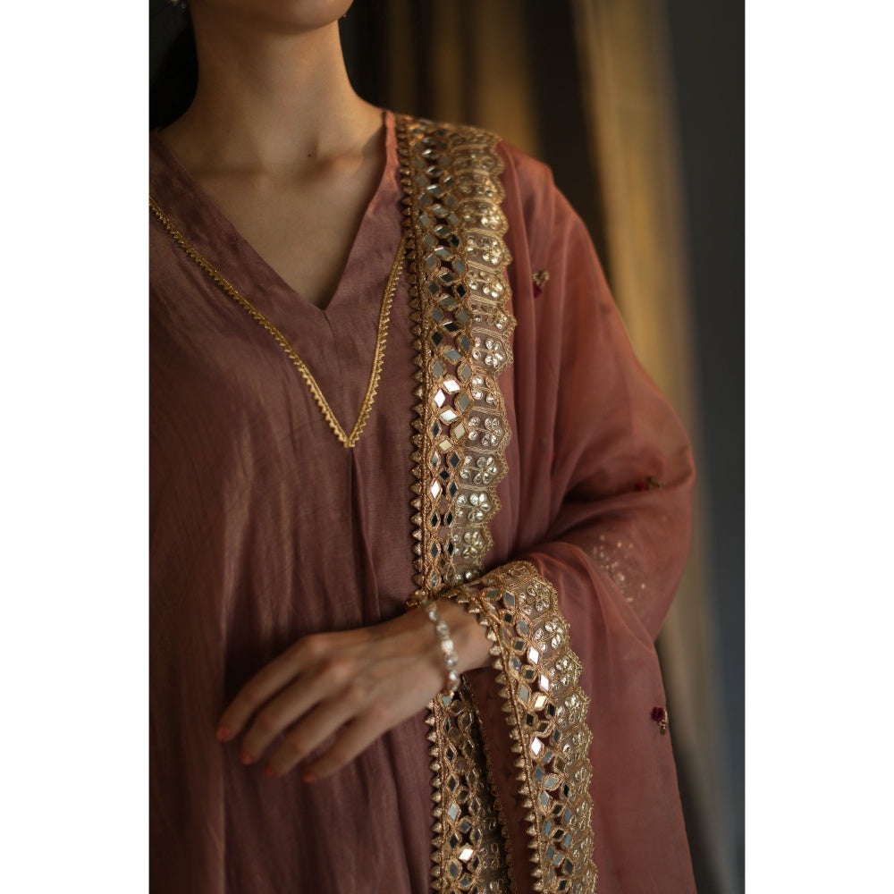 Begum Pret Gulal Kurta - Blush Peach (Set of 4)