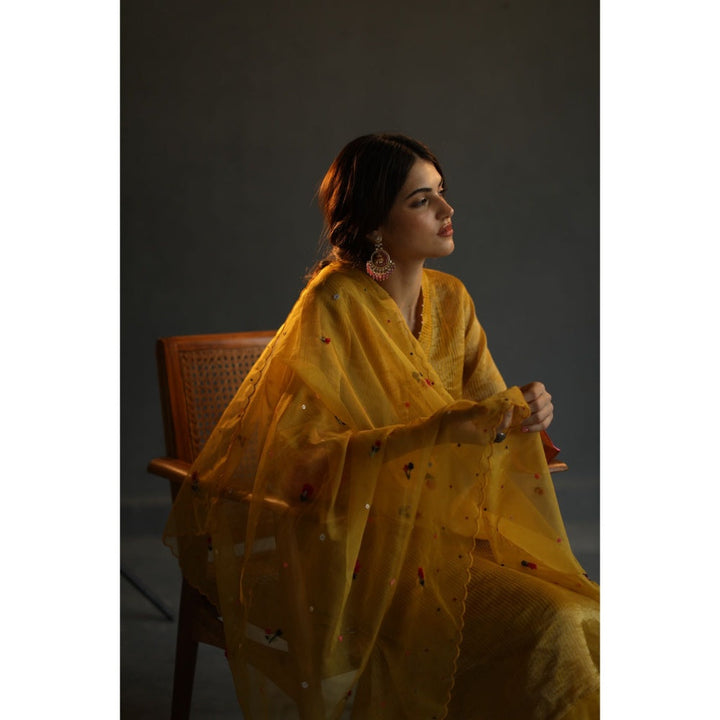 Begum Pret Jhilmil Kurta - Mustard (Set of 4)