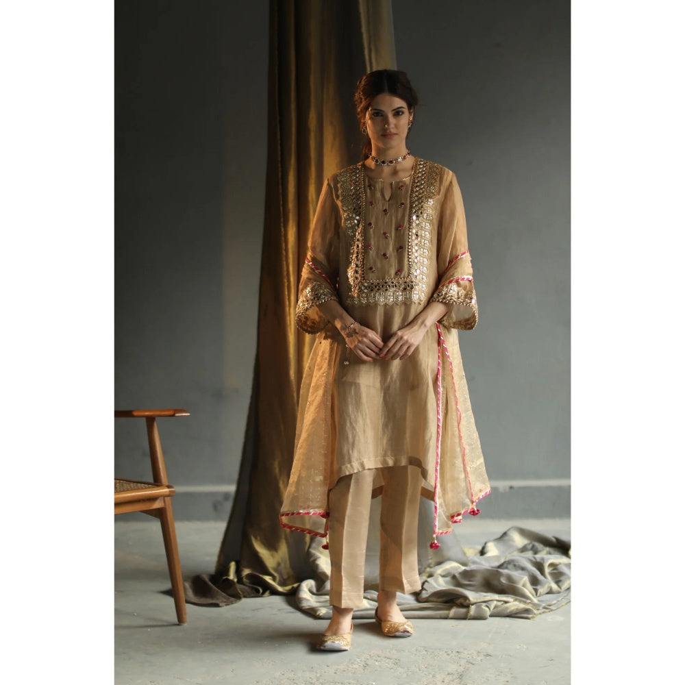 Begum Pret Nakasha Kurta - Beige (Set of 4)