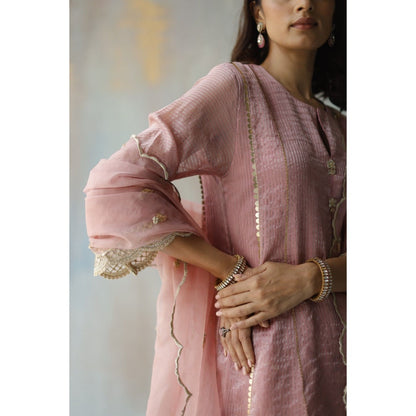 Begum Pret Noor Plum Kurta (Set of 2)