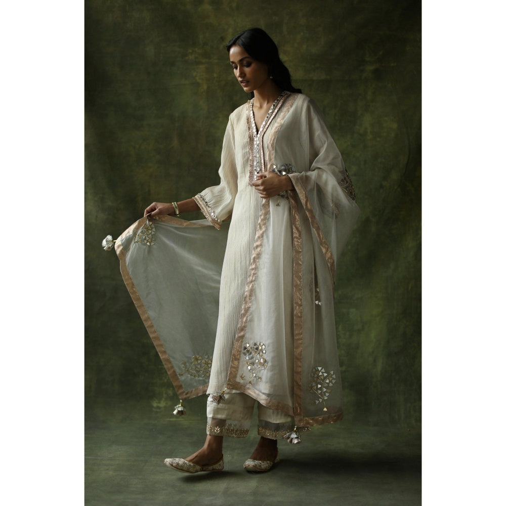 Begum Pret Ivory Bahaar Mirror Work Kurta (Set of 4)