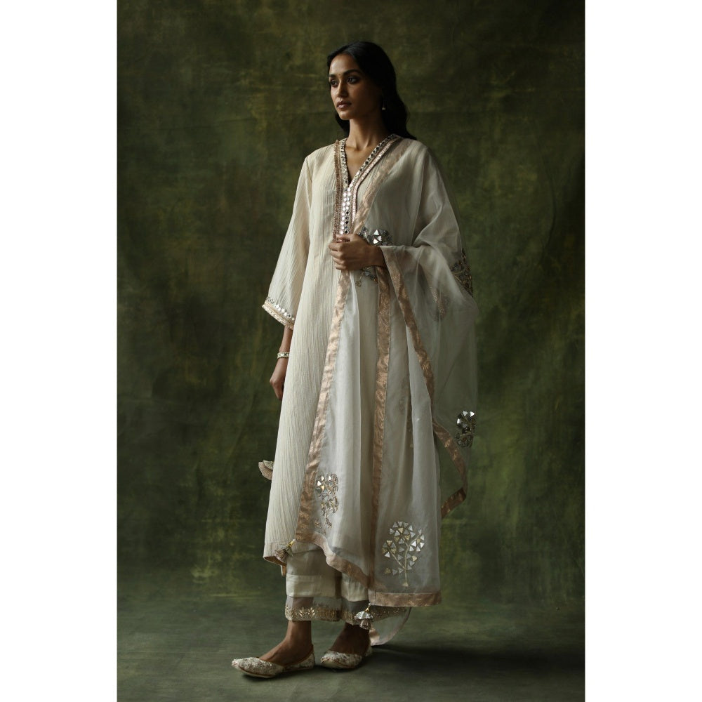 Begum Pret Ivory Bahaar Mirror Work Kurta (Set of 4)