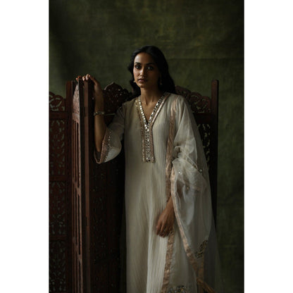 Begum Pret Ivory Bahaar Mirror Work Kurta (Set of 4)