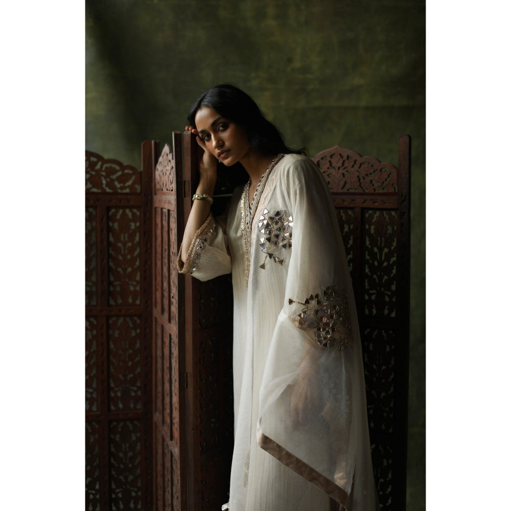 Begum Pret Ivory Bahaar Mirror Work Kurta (Set of 4)