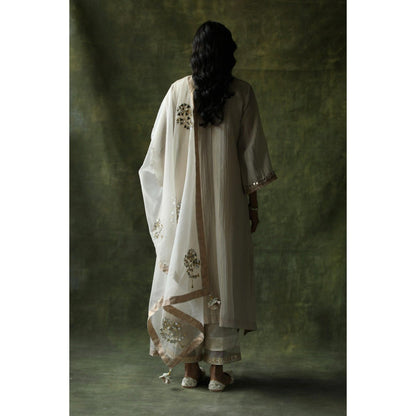 Begum Pret Ivory Bahaar Mirror Work Kurta (Set of 4)