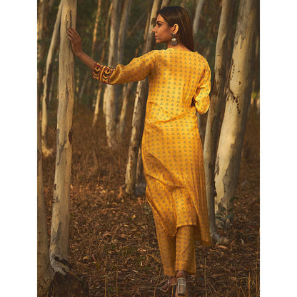 Baise Gaba Yellow Bee Balm Kurta (Set Of 2)