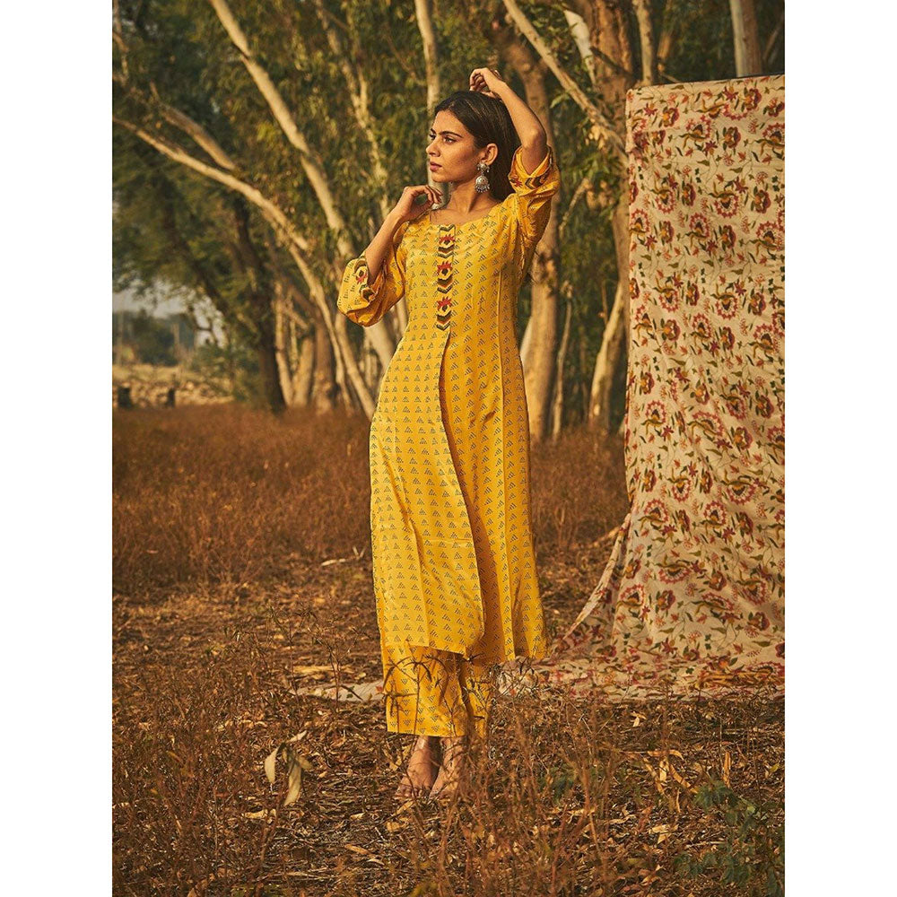 Baise Gaba Yellow Sambac Kurta (Set Of 2)