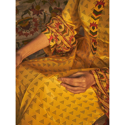 Baise Gaba Yellow Sambac Kurta (Set Of 2)