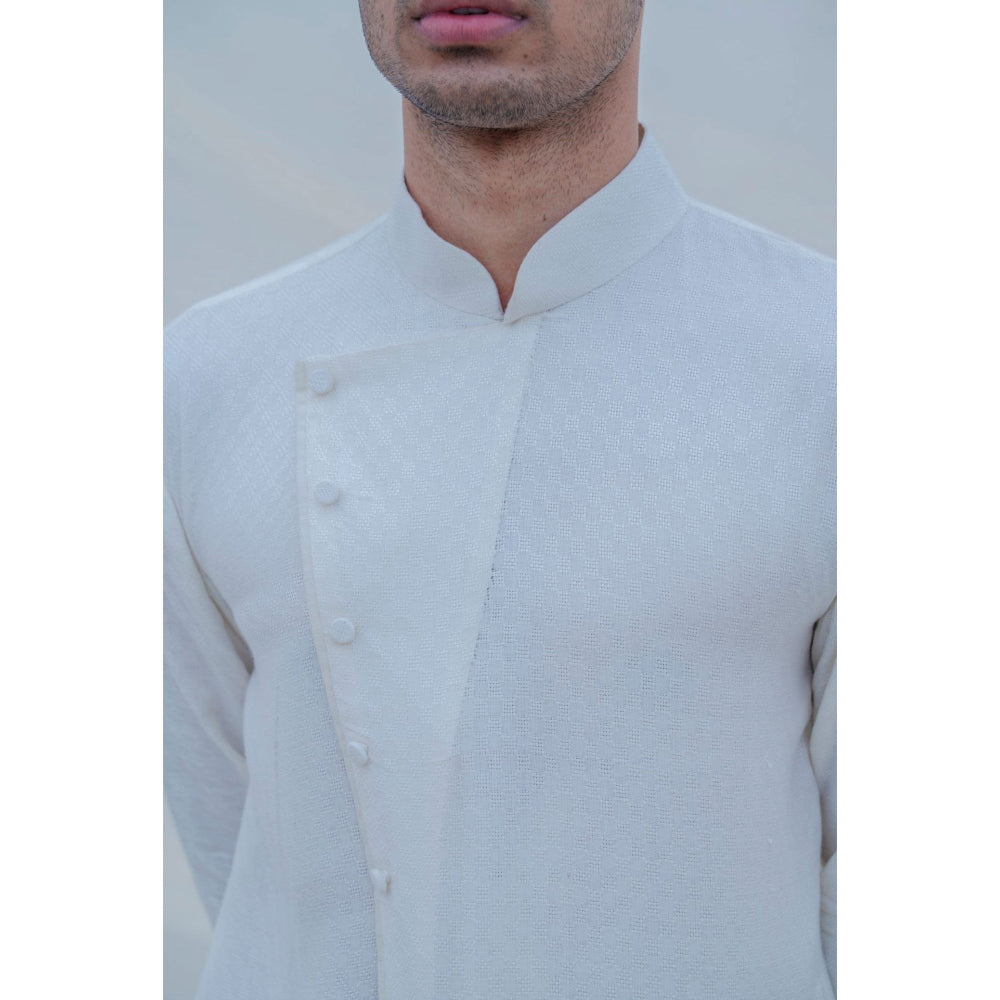 Bohame Off White Cotton Kurta And Pajama (Set of 2)