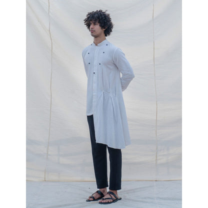 Bohame Kurta And Pajama White W/ Box Pleates (Set of 2)