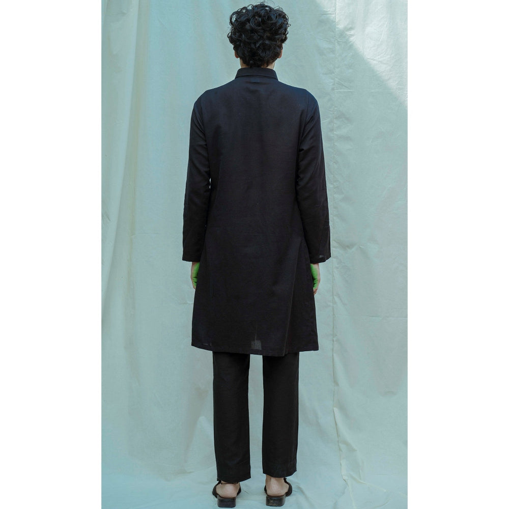 Bohame Cotton X Linen Box Pleated Kurta With Pajama In Black (Set of 2)