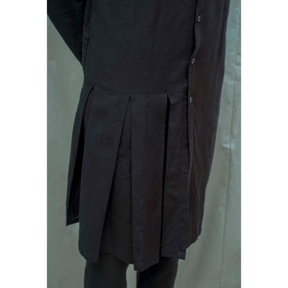 Bohame Cotton X Linen Box Pleated Kurta With Pajama In Black (Set of 2)