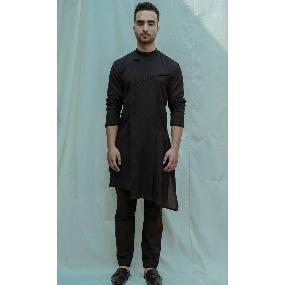 Bohame Cotton X Linen Asymmetry Pleated Kurta With Pajama (Set of 2)