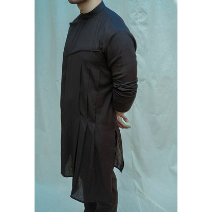 Bohame Cotton X Linen Asymmetry Pleated Kurta With Pajama (Set of 2)