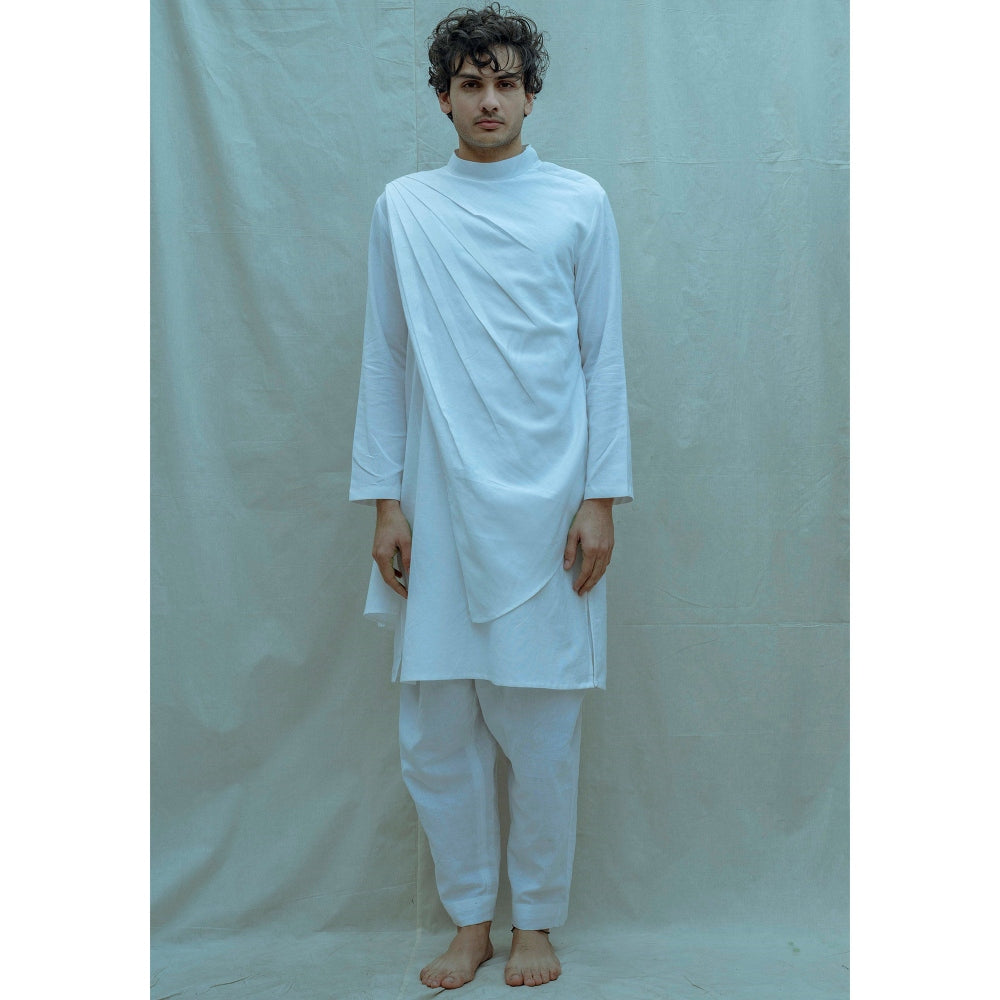 Bohame Cotton X Linen Back Pleated Kurta With Pajama In White (Set of 2)