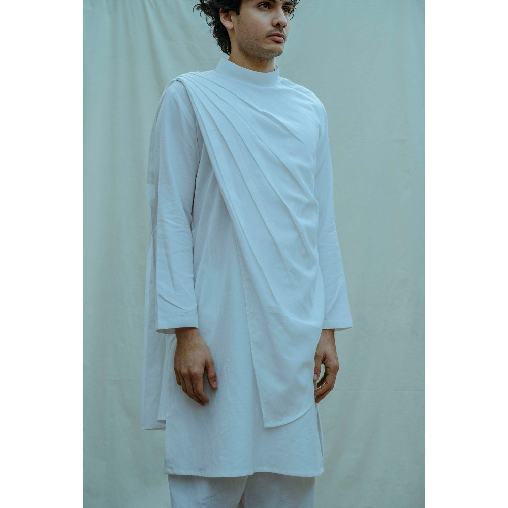 Bohame Cotton X Linen Back Pleated Kurta With Pajama In White (Set of 2)