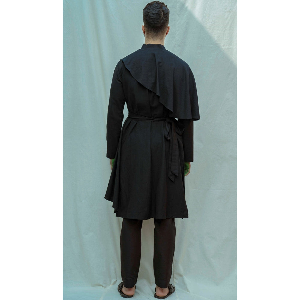 Bohame Cotton X Linen Cape Style Kurta With Pajama In Black (Set of 2)