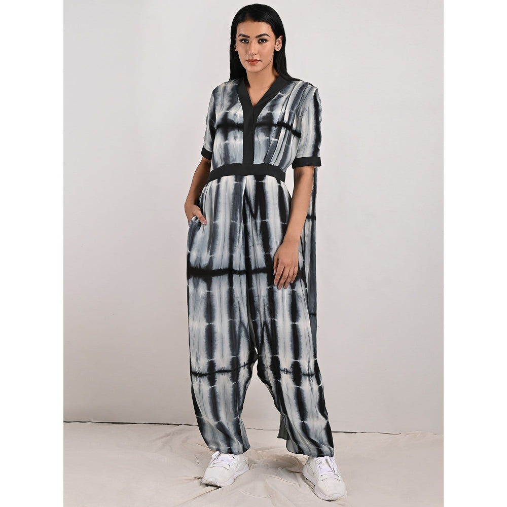 Bohame Joleen Symmetrical Grey & Black Tie Dye Concept Saree