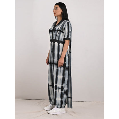 Bohame Joleen Symmetrical Grey & Black Tie Dye Concept Saree
