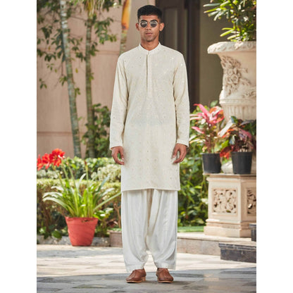 Bohame Vatsya - Chikankari Kurta (Set of 2)