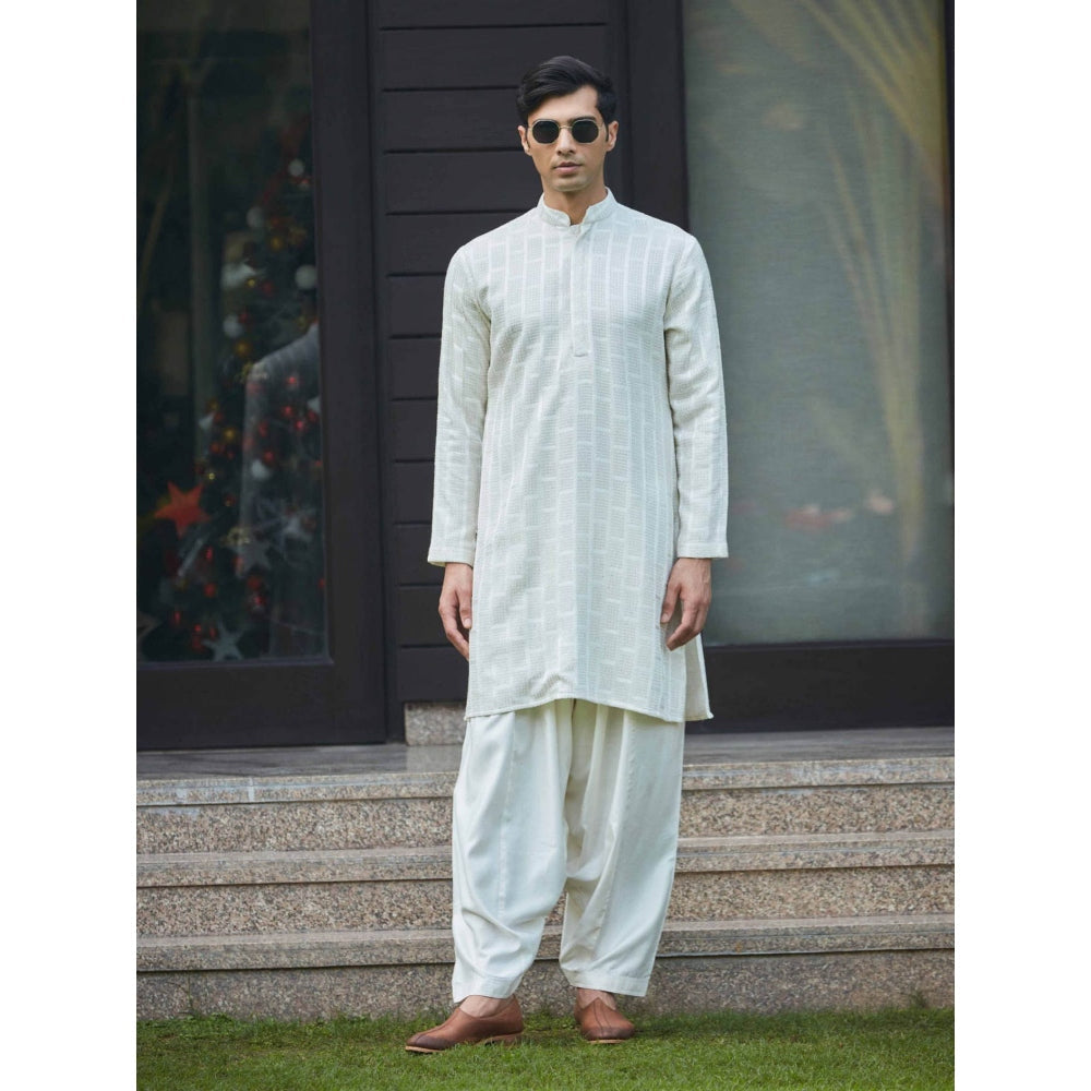 Bohame Tarusa - Chikankari Kurta (Set of 2)