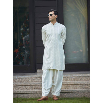 Bohame Tarusa - Chikankari Kurta (Set of 2)