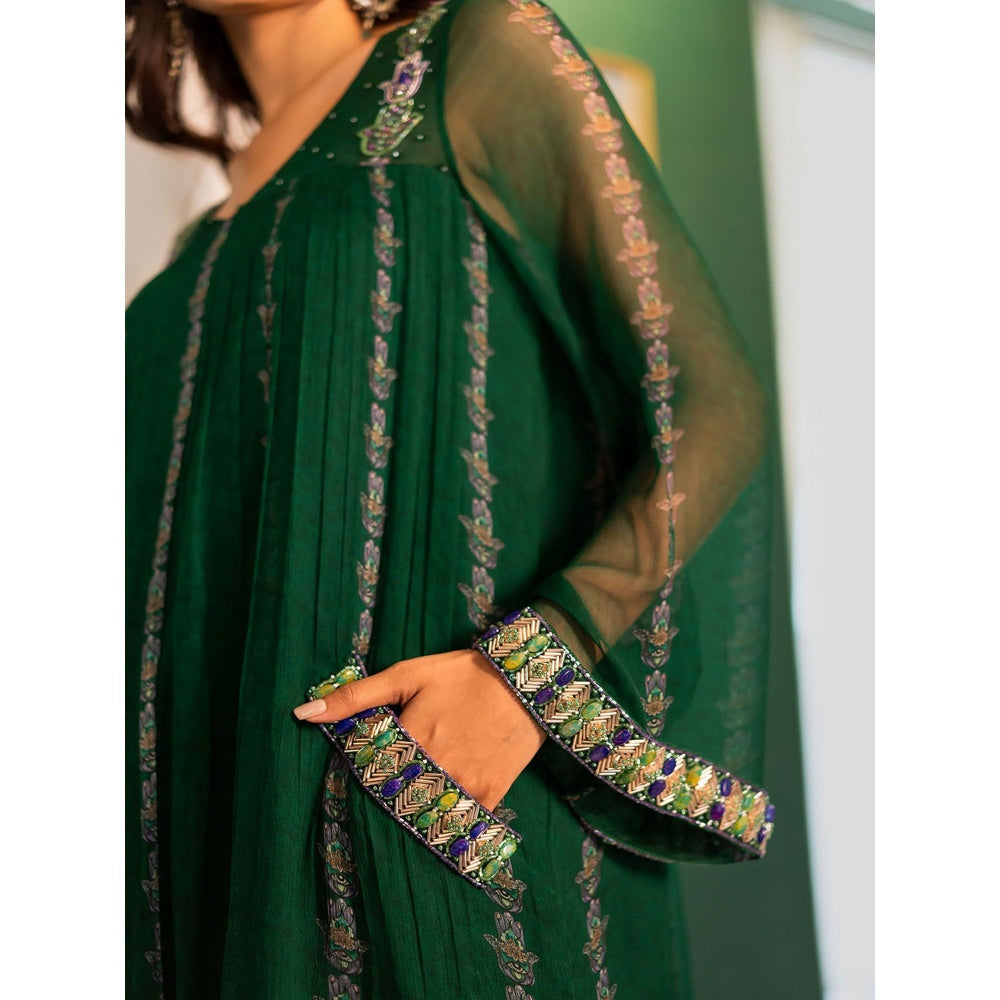 17 : 17 by Simmi Saboo Green Evil Eye Print V- Neck New Pakistani Kurta Pants (Set of 2)