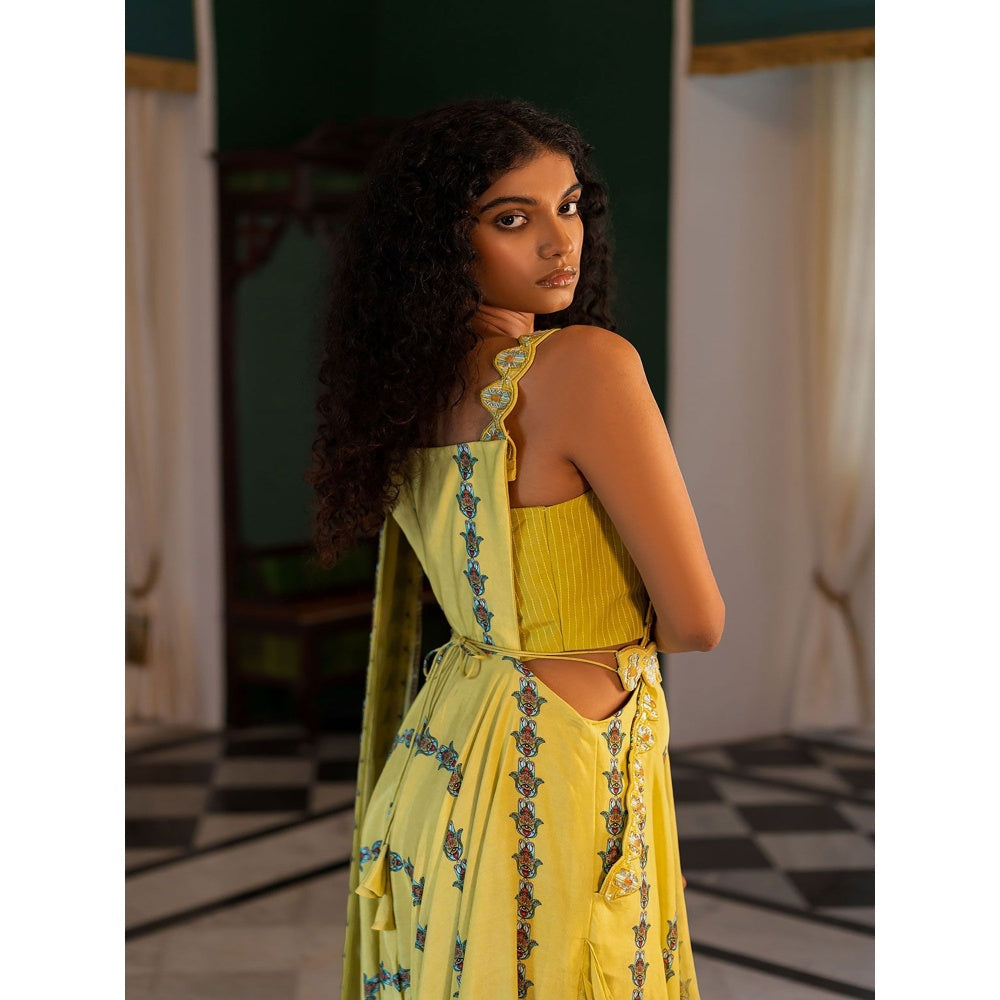 17 : 17 by Simmi Saboo Yellow Evil Eye Print Suspender Saree & Blouse with Belt (Set of 3)