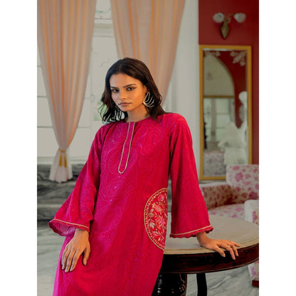 17 : 17 by Simmi Saboo Pink Pakistani Kurta with Circle Pocket Detailing Pants (Set of 2)